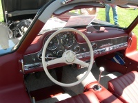 300SL Gullwing driver_s side interior.jpg